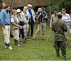 briefing gorilla trek bwindi